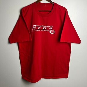 Cincinnati Reds Embroidered Tee
